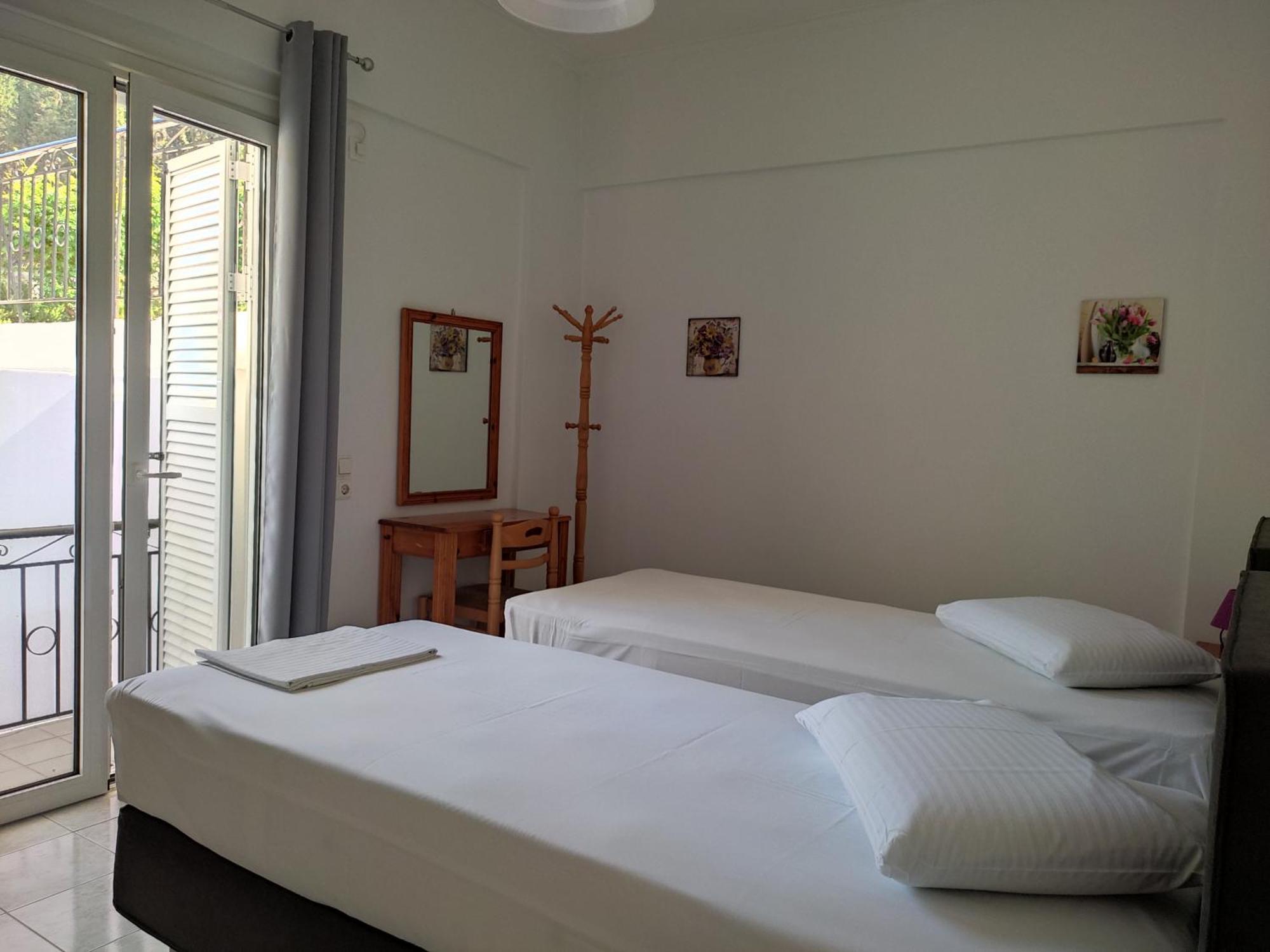 Korakias Seaview Villa Yénion Eksteriør bilde