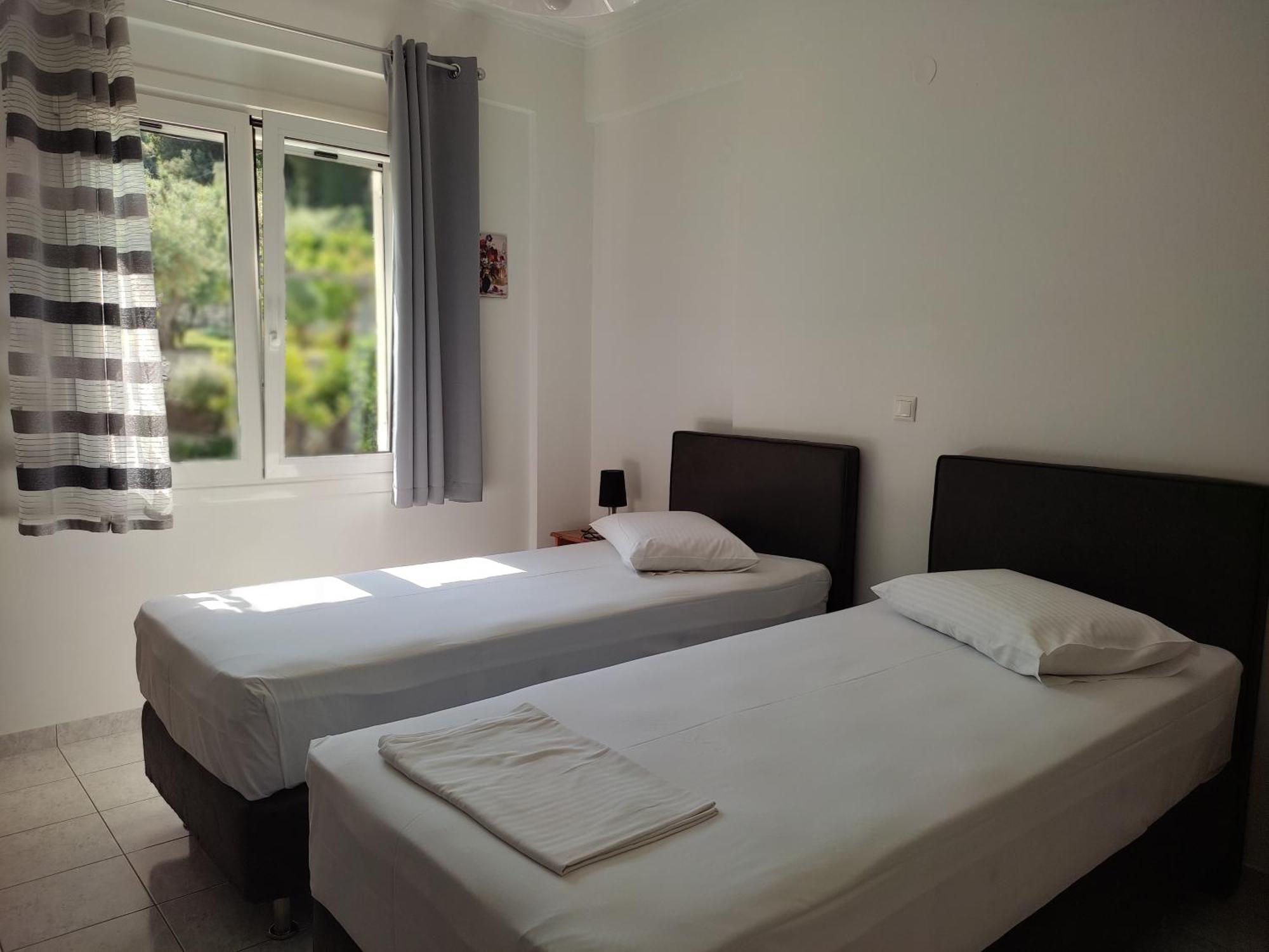 Korakias Seaview Villa Yénion Eksteriør bilde