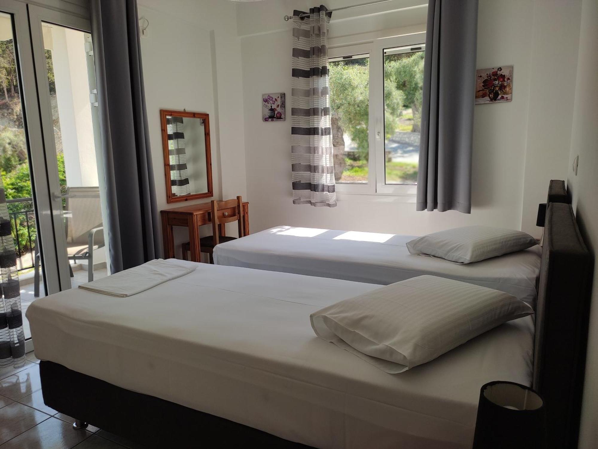 Korakias Seaview Villa Yénion Eksteriør bilde